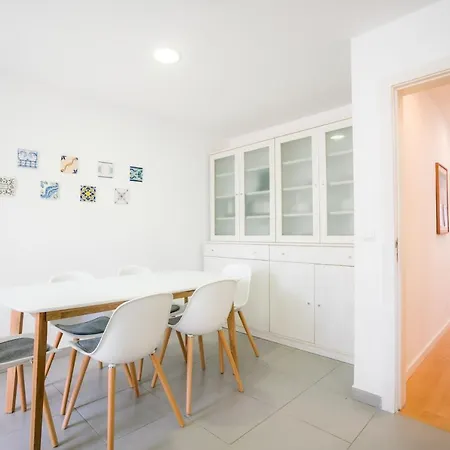 Guestready - Campolide Boho Terrace Duplex 4 Bedrooms Lägenhet Lisboa