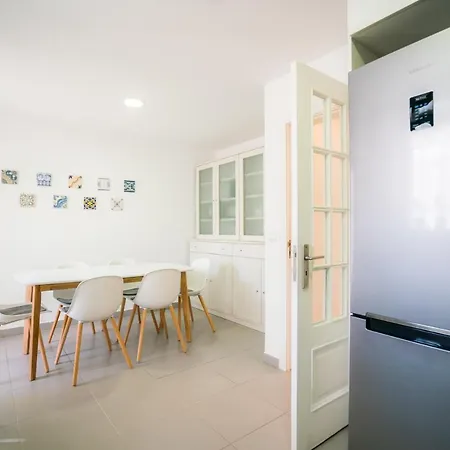 Guestready - Campolide Boho Terrace Duplex 4 Bedrooms Lisbon