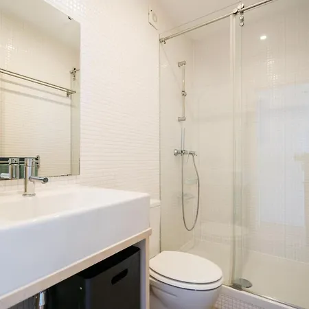 Guestready - Campolide Boho Terrace Duplex 4 Bedrooms Lisboa